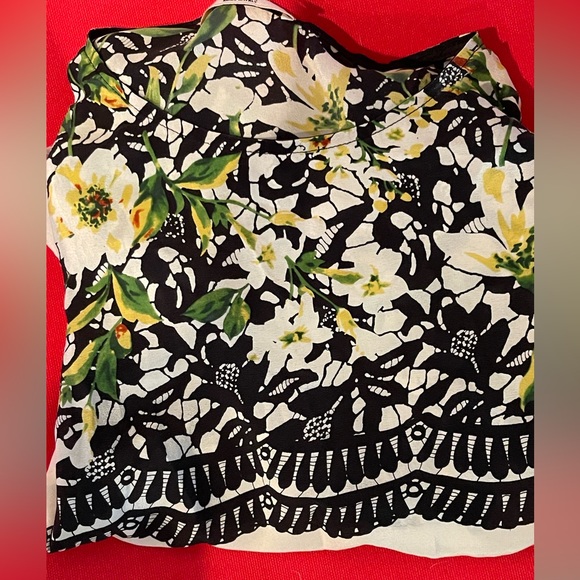 Vintage Prada Silk top - Picture 6 of 7